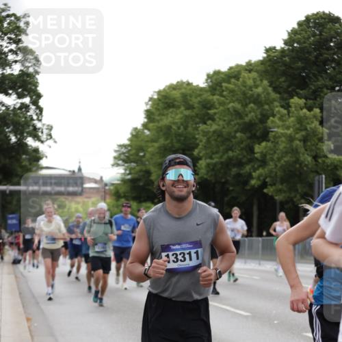 29.06.2025 - hella hamburg halbmarathon Jannik Wohlers http://msf.ph/oto/8274651 29.06.2025 10:34:19 Lombardsbrücke 1025, 2023, 2355, 3130, 3420, 5453, 6034, 6171, 6310, 6329, 6335, 6843, 7020, 7386, 7644, 7733, 8369, 8793, 9122, 9164, 9448, 9514, 10335, 10674, 11122, 11245, 11646, 12164, 12236, 12382, 12764, 13311, 13416, 13471, 13473, 14273, 15310, 15380, 15477, 16238, 16311, 16390, 17412, 18892 meine-sportfotos.de