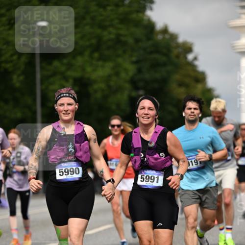 29.06.2025 - hella hamburg halbmarathon Dr. Thomas Lammeyer http://msf.ph/oto/8274674 29.06.2025 10:15:29 Kennedybrücke 1166, 1531, 1866, 1992, 4227, 5254, 5379, 5990, 5991, 7571, 8368, 9169, 9191, 10042, 10372, 10428, 11321 meine-sportfotos.de