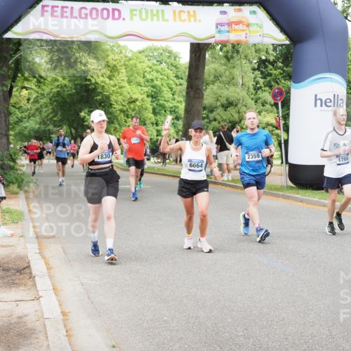29.06.2025 - hella hamburg halbmarathon MichiJ http://msf.ph/oto/8274722 29.06.2025 10:56:38 Zwischen KM18-KM19 1745, 1766, 1830, 1850, 2359, 5191, 5242, 6664, 10297, 11525, 12457, 14617, 18343, 18429 meine-sportfotos.de