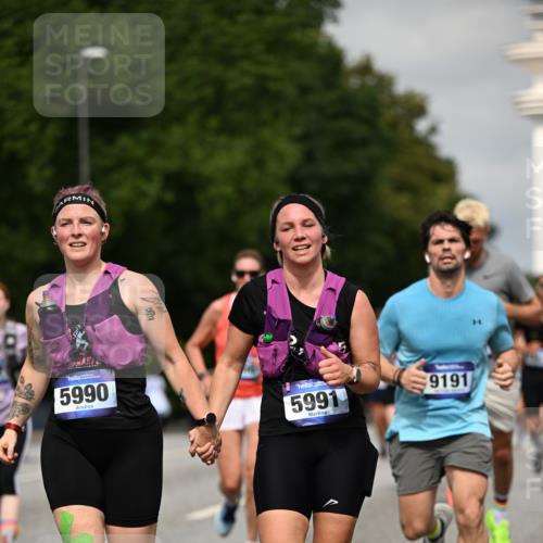 29.06.2025 - hella hamburg halbmarathon Dr. Thomas Lammeyer http://msf.ph/oto/8274726 29.06.2025 10:15:29 Kennedybrücke 1166, 1531, 1866, 1992, 4227, 5254, 5379, 5990, 5991, 7571, 8368, 9169, 9191, 10042, 10372, 10428, 11321 meine-sportfotos.de
