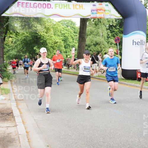 29.06.2025 - hella hamburg halbmarathon MichiJ http://msf.ph/oto/8274733 29.06.2025 10:56:38 Zwischen KM18-KM19 1745, 1766, 1830, 1850, 2359, 5191, 5242, 6664, 10297, 11525, 12457, 14617, 18343, 18429 meine-sportfotos.de