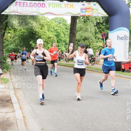 29.06.2025 - hella hamburg halbmarathon MichiJ http://msf.ph/oto/8274759 29.06.2025 10:56:38 Zwischen KM18-KM19 1745, 1766, 1830, 1850, 2359, 5191, 5242, 6664, 10297, 11525, 12457, 14617, 18343, 18429 meine-sportfotos.de