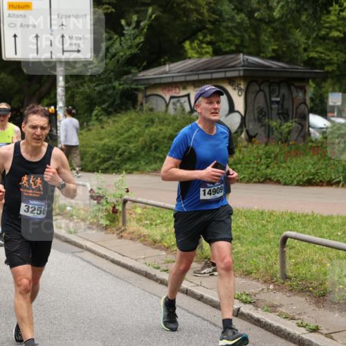 29.06.2025 - hella hamburg halbmarathon Yannick Fuchs http://msf.ph/oto/8274761 29.06.2025 10:49:19 20KM 1120, 1143, 1179, 1834, 2029, 2252, 2448, 2612, 3037, 3256, 4249, 4616, 4897, 5021, 5643, 6891, 7147, 7221, 7976, 8573, 8618, 8691, 10044, 10188, 10582, 11231, 11568, 12248, 12483, 12544, 12545, 13234, 13236, 13470, 14750, 14909, 15300, 15484, 15584, 15854, 15868, 15896, 16108, 16110, 16213, 16334, 16609, 17133, 17603, 17940, 18190, 18290, 19047 meine-sportfotos.de