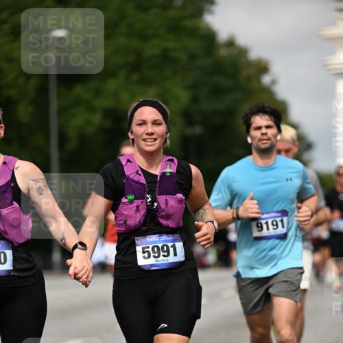29.06.2025 - hella hamburg halbmarathon Dr. Thomas Lammeyer http://msf.ph/oto/8274806 29.06.2025 10:15:30 Kennedybrücke 1166, 1531, 1866, 1992, 2661, 4227, 5254, 5379, 5990, 5991, 7571, 8368, 9169, 9191, 10042, 10372, 10428, 11321 meine-sportfotos.de