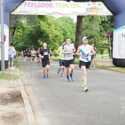 29.06.2025 - hella hamburg halbmarathon MichiJ http://msf.ph/oto/8274807 29.06.2025 10:31:33 Zwischen KM18-KM19 1735, 2415, 4080, 4318, 4425, 5477, 9114, 9534, 10099, 10493, 12153, 13897, 15706, 16338, 19229 meine-sportfotos.de