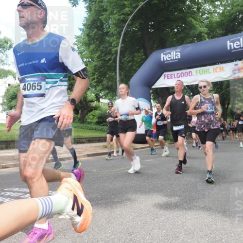29.06.2025 - hella hamburg halbmarathon KatJ http://msf.ph/oto/8274831 29.06.2025 10:40:10 Zwischen KM18-KM19 2208, 3715, 4065, 5378, 5638, 6481, 7896, 8273, 8587, 8651 meine-sportfotos.de