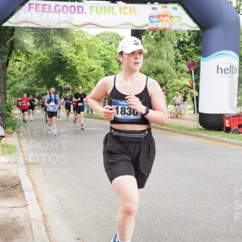 29.06.2025 - hella hamburg halbmarathon MichiJ http://msf.ph/oto/8274889 29.06.2025 10:56:39 Zwischen KM18-KM19 1745, 1766, 1830, 1850, 2359, 5191, 6664, 6871, 10297, 11525, 12457, 14617, 18343 meine-sportfotos.de