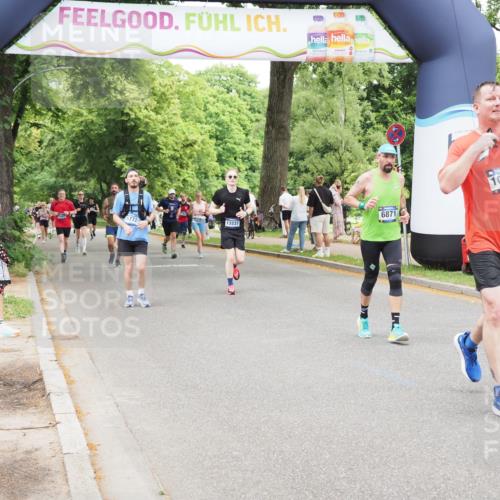 29.06.2025 - hella hamburg halbmarathon MichiJ http://msf.ph/oto/8274942 29.06.2025 10:56:41 Zwischen KM18-KM19 1745, 1766, 1830, 1850, 2359, 5191, 6664, 6871, 10297, 11525, 12457, 13237, 15772, 18343 meine-sportfotos.de
