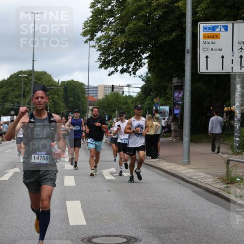 29.06.2025 - hella hamburg halbmarathon Yannick Fuchs http://msf.ph/oto/8274973 29.06.2025 10:49:21 20KM 1120, 1143, 1179, 1834, 2029, 2252, 2448, 2612, 3037, 3256, 4249, 4616, 4897, 5021, 5643, 6891, 7147, 7221, 7594, 7976, 8573, 8618, 8691, 10044, 10188, 10582, 11231, 12248, 12483, 12544, 12545, 13234, 13236, 13470, 14365, 14750, 14909, 15300, 15484, 15584, 15868, 15896, 16108, 16110, 16176, 16213, 16334, 16521, 16609, 17133, 17259, 17603, 17734, 17940, 18190, 18290, 19047 meine-sportfotos.de