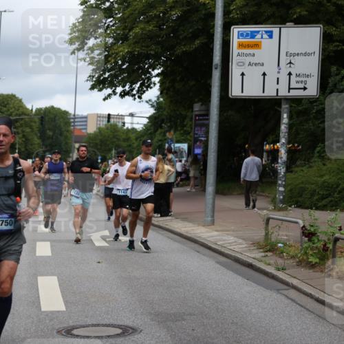 29.06.2025 - hella hamburg halbmarathon Yannick Fuchs http://msf.ph/oto/8274982 29.06.2025 10:49:21 20KM 1120, 1143, 1179, 1834, 2029, 2252, 2448, 2612, 3037, 3256, 4249, 4616, 4897, 5021, 5643, 6891, 7147, 7221, 7594, 7976, 8573, 8618, 8691, 10044, 10188, 10582, 11231, 12248, 12483, 12544, 12545, 13234, 13236, 13470, 14365, 14750, 14909, 15300, 15484, 15584, 15868, 15896, 16108, 16110, 16176, 16213, 16334, 16521, 16609, 17133, 17259, 17603, 17734, 17940, 18190, 18290, 19047 meine-sportfotos.de