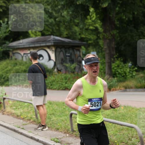 29.06.2025 - hella hamburg halbmarathon Yannick Fuchs http://msf.ph/oto/8275053 29.06.2025 10:49:22 20KM 1120, 1143, 1179, 1834, 2029, 2252, 2448, 2612, 3037, 3256, 4249, 4616, 4897, 5021, 5643, 6891, 7147, 7221, 7594, 7976, 8573, 8618, 8691, 10044, 10188, 10582, 11231, 12248, 12483, 12544, 12545, 13234, 13236, 13470, 14365, 14750, 14909, 15300, 15484, 15584, 15868, 15884, 15896, 16108, 16110, 16176, 16213, 16334, 16521, 16609, 17133, 17259, 17603, 17734, 17940, 18064, 18190, 18290, 19047 meine-sportfotos.de