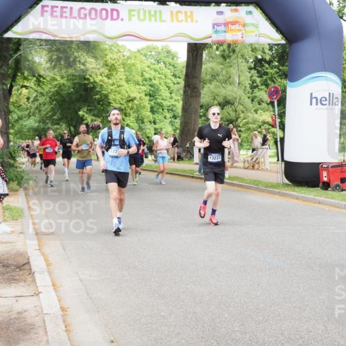 29.06.2025 - hella hamburg halbmarathon MichiJ http://msf.ph/oto/8275089 29.06.2025 10:56:42 Zwischen KM18-KM19 1745, 1766, 1830, 2359, 6664, 6871, 10297, 12457, 13237, 15772, 18343 meine-sportfotos.de