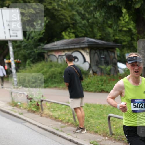 29.06.2025 - hella hamburg halbmarathon Yannick Fuchs http://msf.ph/oto/8275115 29.06.2025 10:49:22 20KM 1120, 1143, 1179, 1834, 2029, 2252, 2448, 2612, 3037, 3256, 4249, 4616, 4897, 5021, 5643, 6891, 7147, 7221, 7594, 7976, 8573, 8618, 8691, 10044, 10188, 10582, 11231, 12248, 12483, 12544, 12545, 13234, 13236, 13470, 14365, 14750, 14909, 15300, 15484, 15584, 15868, 15884, 15896, 16108, 16110, 16176, 16213, 16334, 16521, 16609, 17133, 17259, 17603, 17734, 17940, 18064, 18190, 18290, 19047 meine-sportfotos.de