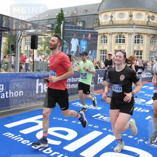 29.06.2025 - hella hamburg halbmarathon Michael Strokosch http://msf.ph/oto/8275160 29.06.2025 10:53:46 Ziel 2058, 2082, 2518, 2630, 3819, 5399, 5607, 6877, 7177, 8285, 8335, 10895, 11588, 11589, 11604, 12632, 13865, 14702, 14818, 15061, 15441, 16092, 17482, 18143, 18514, 18715 meine-sportfotos.de