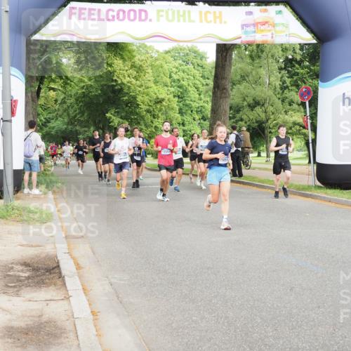 29.06.2025 - hella hamburg halbmarathon MichiJ http://msf.ph/oto/8275187 29.06.2025 10:31:36 Zwischen KM18-KM19 1735, 4318, 4425, 10493, 12153, 12554, 12623, 14226, 15706, 15851, 16338, 17391, 18689 meine-sportfotos.de