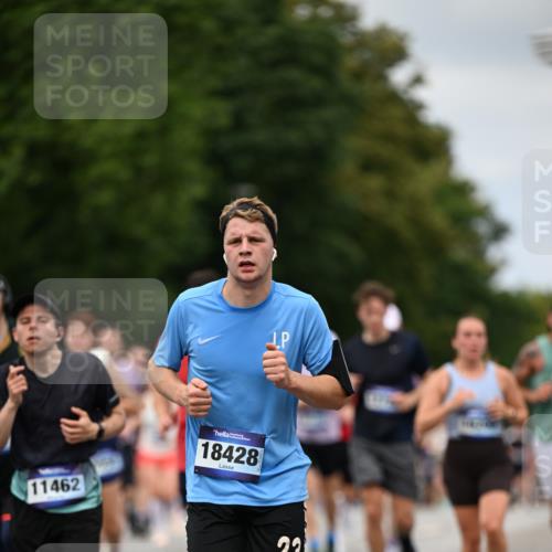 29.06.2025 - hella hamburg halbmarathon Dr. Thomas Lammeyer http://msf.ph/oto/8275224 29.06.2025 10:36:14 Kennedybrücke 1292, 1987, 2349, 2943, 3022, 3239, 3358, 3365, 3707, 3751, 3752, 3778, 4314, 4365, 4605, 4924, 5496, 5601, 5658, 5743, 6218, 7239, 7295, 7334, 7344, 7535, 7570, 7695, 7898, 8072, 8073, 8124, 8127, 8303, 8538, 8757, 9125, 9604, 10248, 10924, 11168, 11225, 11248, 11362 meine-sportfotos.de