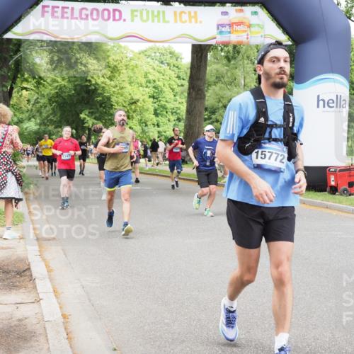 29.06.2025 - hella hamburg halbmarathon MichiJ http://msf.ph/oto/8275252 29.06.2025 10:56:45 Zwischen KM18-KM19 1830, 2359, 6871, 10297, 11595, 13237, 15038, 15772 meine-sportfotos.de