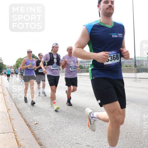 29.06.2025 - hella hamburg halbmarathon Lena Gebhardt http://msf.ph/oto/8275321 29.06.2025 10:11:30 Lombardsbrücke 1328, 1531, 1723, 1866, 1992, 2868, 3363, 3837, 4227, 4287, 5254, 5605, 5653, 7271, 7571, 8115, 8171, 8206, 8207, 8368, 8561, 8807, 8810, 9119, 9428, 10196, 10372, 10428, 11149, 11321, 11507, 11755, 12286, 12473, 12571, 12836, 13177, 13203, 13603, 13939, 14008, 14022, 14149, 15009, 15252, 15797, 15908, 15945, 16383, 17080, 17142, 17500, 17638, 17787, 17866, 18278, 18382, 19172, 19241 meine-sportfotos.de
