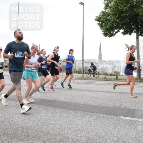 29.06.2025 - hella hamburg halbmarathon Lena Gebhardt http://msf.ph/oto/8275347 29.06.2025 10:54:38 Lombardsbrücke 15731, 7986, 17394, 15627, 17, 1198, 1762, 1822, 1949, 2084, 2244, 2532, 2566, 2586, 2632, 3002, 3364, 3761, 3795, 3857, 4191, 4192, 4720, 4971, 5157, 5185, 5216, 5309, 5500, 5514, 5727, 5817, 5882, 5933, 5993, 6023, 6279, 6982, 6987, 7498, 7670, 7874, 7946, 7986, 8012, 8186, 8801, 8803, 8867, 9130, 9521, 10207, 10331, 10471, 11033, 11226, 11287, 11354, 11567, 11569, 11785, 12240, 12268, 12270, 12930, 13272, 13283, 13944, 13945 meine-sportfotos.de