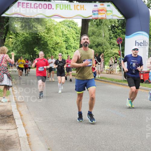 29.06.2025 - hella hamburg halbmarathon MichiJ http://msf.ph/oto/8275369 29.06.2025 10:56:46 Zwischen KM18-KM19 2359, 6871, 11595, 13237, 15038, 15772 meine-sportfotos.de