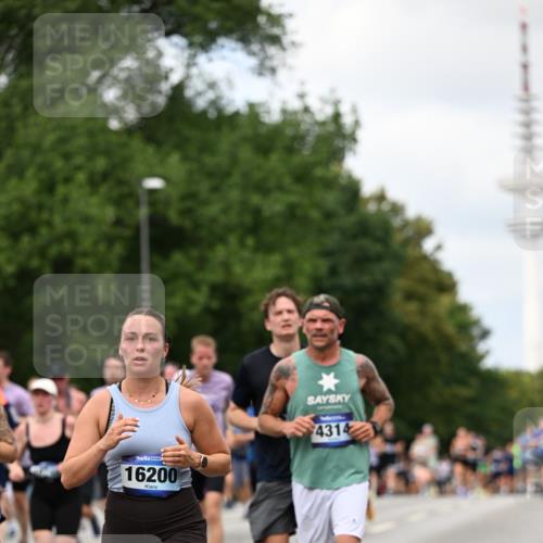 29.06.2025 - hella hamburg halbmarathon Dr. Thomas Lammeyer http://msf.ph/oto/8275392 29.06.2025 10:36:19 Kennedybrücke 1292, 1640, 1987, 2349, 2943, 3022, 3239, 3365, 3707, 3751, 3752, 3778, 4314, 4365, 4605, 4924, 5601, 5658, 5743, 5941, 6218, 6252, 6312, 6315, 7239, 7344, 7468, 7535, 7570, 7695, 7898, 8072, 8073, 8124, 8127, 8303, 8757, 9125, 9206, 9604, 10111, 10248, 10354, 10924, 11168, 11225, 11248, 11362 meine-sportfotos.de