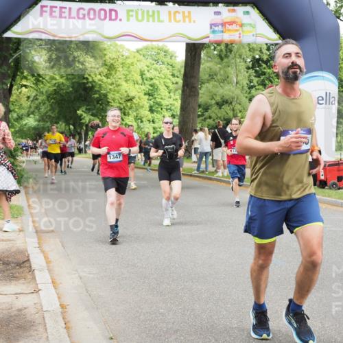 29.06.2025 - hella hamburg halbmarathon MichiJ http://msf.ph/oto/8275445 29.06.2025 10:56:47 Zwischen KM18-KM19 1347, 6871, 11595, 12658, 13237, 13818, 15037, 15038, 15772 meine-sportfotos.de