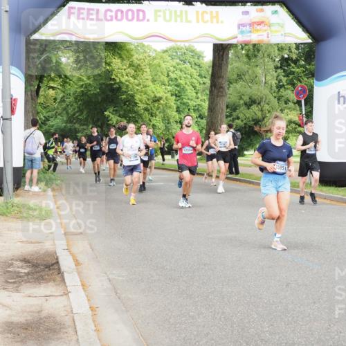 29.06.2025 - hella hamburg halbmarathon MichiJ http://msf.ph/oto/8275554 29.06.2025 10:31:37 Zwischen KM18-KM19 1735, 4318, 4425, 10493, 12153, 12554, 12623, 14226, 15706, 15851, 16338, 17391, 18689 meine-sportfotos.de