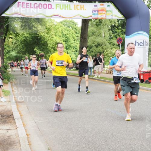 29.06.2025 - hella hamburg halbmarathon MichiJ http://msf.ph/oto/8275585 29.06.2025 10:56:51 Zwischen KM18-KM19 1347, 4904, 11542, 11595, 12658, 13475, 13818, 14540, 15037, 15038, 15663, 16255, 16826, 17806 meine-sportfotos.de