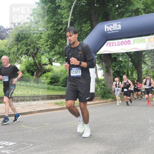 29.06.2025 - hella hamburg halbmarathon KatJ http://msf.ph/oto/8275602 29.06.2025 10:40:13 Zwischen KM18-KM19 1258, 2208, 3715, 3952, 4029, 4065, 5378, 5638, 6481, 7896, 8273, 8651 meine-sportfotos.de