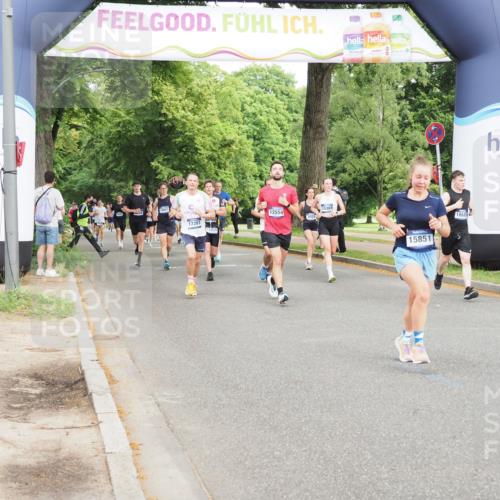 29.06.2025 - hella hamburg halbmarathon MichiJ http://msf.ph/oto/8275617 29.06.2025 10:31:37 Zwischen KM18-KM19 1735, 4318, 4425, 10493, 12153, 12554, 12623, 14226, 15706, 15851, 16338, 17391, 18689 meine-sportfotos.de