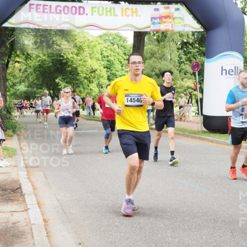 29.06.2025 - hella hamburg halbmarathon MichiJ http://msf.ph/oto/8275680 29.06.2025 10:56:52 Zwischen KM18-KM19 1347, 4904, 11542, 12658, 13475, 13818, 14540, 15037, 15038, 15663, 16255, 16826, 17806 meine-sportfotos.de