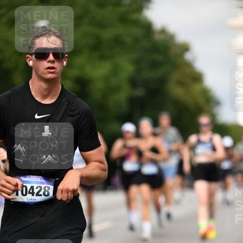 29.06.2025 - hella hamburg halbmarathon Dr. Thomas Lammeyer http://msf.ph/oto/8275728 29.06.2025 10:15:36 Kennedybrücke 1062, 1166, 1866, 1992, 2661, 4227, 5254, 5379, 5990, 5991, 7474, 7571, 8368, 9169, 9191, 10042, 10428, 11321 meine-sportfotos.de