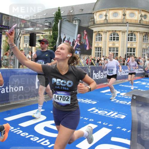 29.06.2025 - hella hamburg halbmarathon Michael Strokosch http://msf.ph/oto/8275792 29.06.2025 10:53:49 Ziel 1422, 2082, 2518, 5399, 5607, 6260, 6877, 7177, 8285, 8335, 9922, 10529, 10895, 11588, 11589, 14702, 14818, 15441, 15502, 17482, 17740, 18249, 18487, 18514, 18759 meine-sportfotos.de