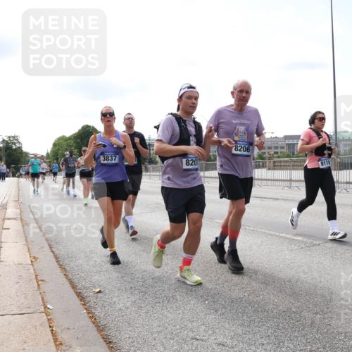 29.06.2025 - hella hamburg halbmarathon Lena Gebhardt http://msf.ph/oto/8275796 29.06.2025 10:11:30 Lombardsbrücke 1328, 1531, 1723, 1866, 1992, 2868, 3363, 3837, 4227, 4287, 5254, 5605, 5653, 7271, 7571, 8115, 8171, 8206, 8207, 8368, 8561, 8807, 8810, 9119, 9428, 10196, 10372, 10428, 11149, 11321, 11507, 11755, 12286, 12473, 12571, 12836, 13177, 13203, 13603, 13939, 14008, 14022, 14149, 15009, 15252, 15797, 15908, 15945, 16383, 17080, 17142, 17500, 17638, 17787, 17866, 18278, 18382, 19172, 19241 meine-sportfotos.de