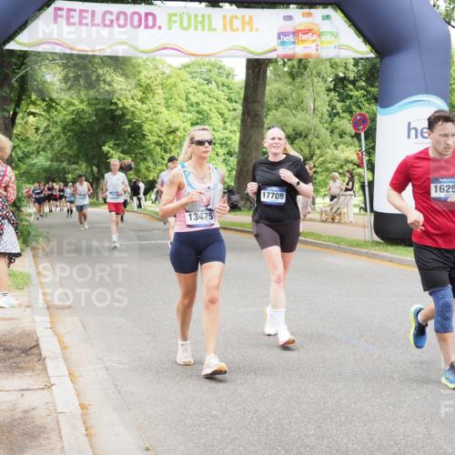 29.06.2025 - hella hamburg halbmarathon MichiJ http://msf.ph/oto/8275840 29.06.2025 10:56:54 Zwischen KM18-KM19 1347, 4904, 9338, 11542, 12658, 13475, 13818, 14540, 15037, 15663, 16255, 16826, 17708, 17806 meine-sportfotos.de