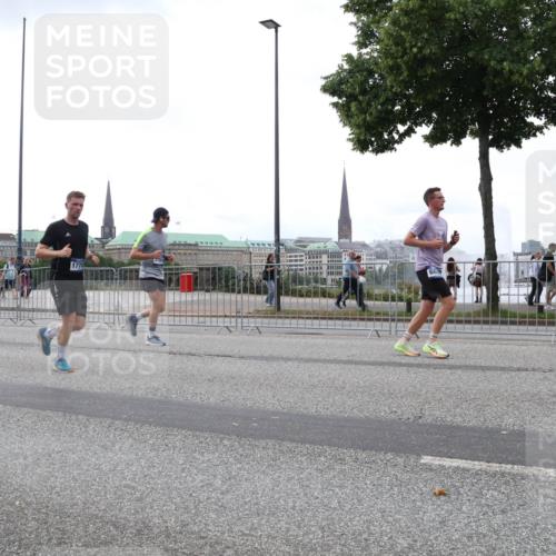 29.06.2025 - hella hamburg halbmarathon Lena Gebhardt http://msf.ph/oto/8275857 29.06.2025 10:46:26 Lombardsbrücke 1371, 1375, 1429, 1465, 1532, 1608, 1837, 1867, 1868, 2398, 2423, 2500, 2697, 2773, 2813, 2951, 3410, 3469, 3734, 4119, 4202, 4223, 4296, 4355, 4448, 4604, 5697, 5703, 5769, 5770, 5854, 5892, 6068, 6124, 6161, 6392, 7303, 7364, 7368, 7374, 7767, 7894, 7960, 7983, 8047, 8477, 8551, 8700, 9129, 9337, 9426, 9445, 9691, 10153, 10230, 11358, 11361, 11876, 11910, 12298, 12333, 12507, 12522, 13969, 14261, 15852, 16882, 16987 meine-sportfotos.de