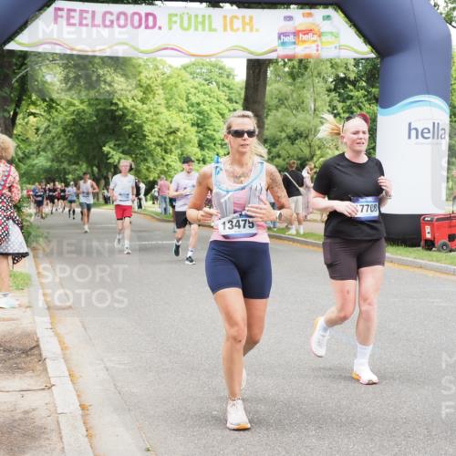 29.06.2025 - hella hamburg halbmarathon MichiJ http://msf.ph/oto/8275897 29.06.2025 10:56:55 Zwischen KM18-KM19 1347, 4904, 9338, 11542, 12658, 13475, 13818, 14540, 15037, 15663, 16255, 16826, 17708, 17806 meine-sportfotos.de