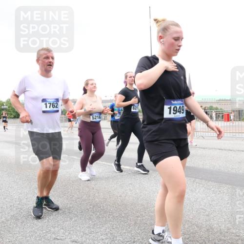 29.06.2025 - hella hamburg halbmarathon Lena Gebhardt http://msf.ph/oto/8275993 29.06.2025 10:54:41 Lombardsbrücke 4971, 1762, 5216, 1156, 6279, 1949, 1198, 1762, 1822, 1949, 2084, 2244, 2532, 2566, 2586, 2632, 3002, 3364, 3761, 3795, 3857, 4191, 4192, 4720, 4971, 5157, 5185, 5216, 5309, 5392, 5500, 5514, 5727, 5882, 5933, 5993, 6023, 6279, 6839, 6982, 6987, 7498, 7670, 7874, 7946, 7986, 8012, 8186, 8801, 8803, 9130, 9521, 9596, 10207, 10331, 10471, 11033, 11226, 11287, 11354, 11567, 11569, 11785, 12240, 12268, 12270, 12930, 13272, 13283, 13944, 13945, 13979, 13980 meine-sportfotos.de