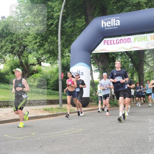 29.06.2025 - hella hamburg halbmarathon KatJ http://msf.ph/oto/8276138 29.06.2025 10:40:17 Zwischen KM18-KM19 1151, 1258, 2208, 3952, 4029, 5378, 5907, 6481, 7896, 8361 meine-sportfotos.de