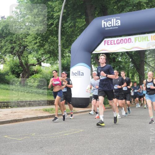 29.06.2025 - hella hamburg halbmarathon KatJ http://msf.ph/oto/8276231 29.06.2025 10:40:18 Zwischen KM18-KM19 1151, 1258, 3952, 4029, 5907, 6481, 8361 meine-sportfotos.de