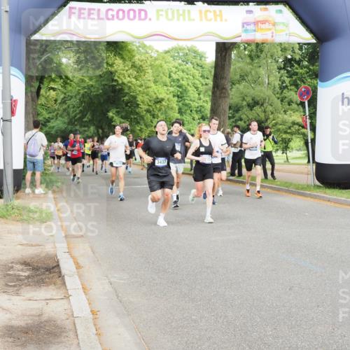29.06.2025 - hella hamburg halbmarathon MichiJ http://msf.ph/oto/8276284 29.06.2025 10:31:44 Zwischen KM18-KM19 3437, 3928, 7185, 8664, 10237, 10669, 12554, 12723, 12776, 15383, 16697, 17251, 17391, 18650, 18678, 18689, 19038 meine-sportfotos.de