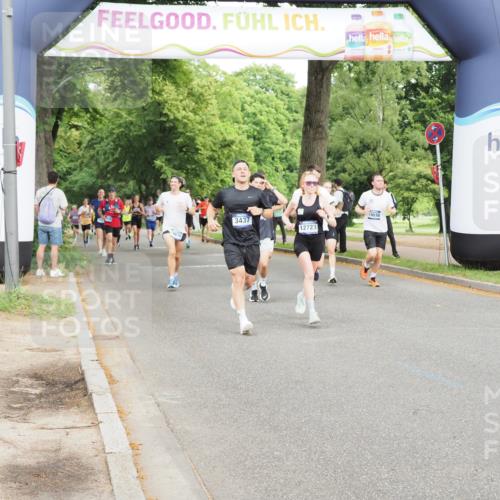 29.06.2025 - hella hamburg halbmarathon MichiJ http://msf.ph/oto/8276312 29.06.2025 10:31:44 Zwischen KM18-KM19 3437, 3928, 7185, 8664, 10237, 10669, 12554, 12723, 12776, 15383, 16697, 17251, 17391, 18650, 18678, 18689, 19038 meine-sportfotos.de