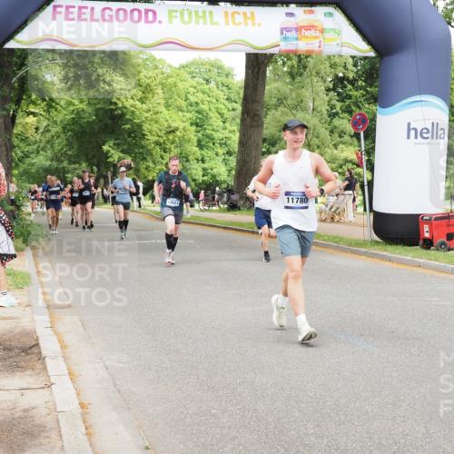 29.06.2025 - hella hamburg halbmarathon MichiJ http://msf.ph/oto/8276328 29.06.2025 10:57:02 Zwischen KM18-KM19 3844, 9338, 9663, 10700, 11780, 12521 meine-sportfotos.de