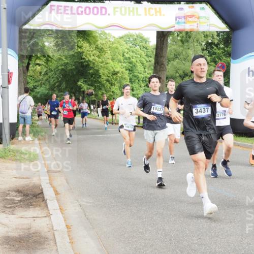 29.06.2025 - hella hamburg halbmarathon MichiJ http://msf.ph/oto/8276419 29.06.2025 10:31:45 Zwischen KM18-KM19 3437, 3928, 7185, 8664, 10237, 10669, 12723, 12776, 15383, 16697, 17251, 18650, 18678, 19038, 19051 meine-sportfotos.de