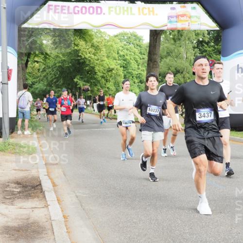 29.06.2025 - hella hamburg halbmarathon MichiJ http://msf.ph/oto/8276431 29.06.2025 10:31:45 Zwischen KM18-KM19 3437, 3928, 7185, 8664, 10237, 10669, 12723, 12776, 15383, 16697, 17251, 18650, 18678, 19038, 19051 meine-sportfotos.de