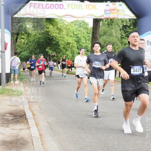 29.06.2025 - hella hamburg halbmarathon MichiJ http://msf.ph/oto/8276475 29.06.2025 10:31:45 Zwischen KM18-KM19 3437, 3928, 7185, 8664, 10237, 10669, 12723, 12776, 15383, 16697, 17251, 18650, 18678, 19038, 19051 meine-sportfotos.de