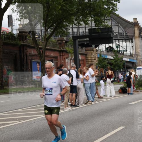 29.06.2025 - hella hamburg halbmarathon Yannick Fuchs http://msf.ph/oto/8276504 29.06.2025 10:49:26 20KM 1120, 1143, 1179, 1193, 1834, 2252, 2612, 3037, 3058, 3256, 3668, 4249, 4897, 5021, 5643, 6569, 6591, 6924, 7147, 7221, 7594, 7976, 8573, 8691, 10044, 10188, 10582, 11231, 12248, 12483, 12544, 12545, 13234, 13236, 13470, 14365, 14750, 14909, 15300, 15484, 15584, 15818, 15884, 16108, 16176, 16213, 16334, 16521, 16609, 17133, 17259, 17603, 17640, 17642, 17734, 17940, 18064, 18190, 18290, 19047 meine-sportfotos.de
