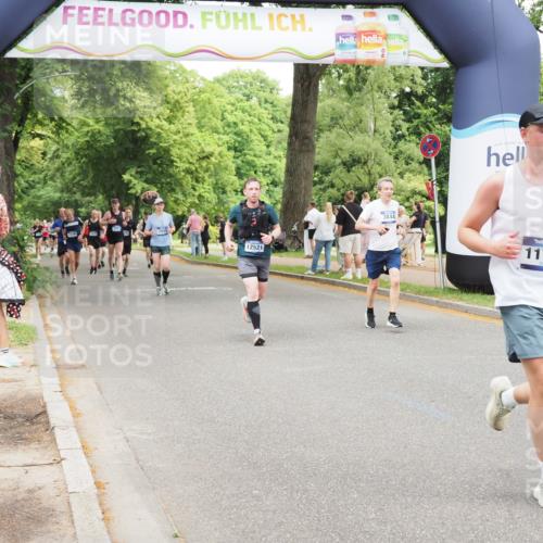 29.06.2025 - hella hamburg halbmarathon MichiJ http://msf.ph/oto/8276545 29.06.2025 10:57:02 Zwischen KM18-KM19 3844, 9338, 9663, 10700, 11780, 12521 meine-sportfotos.de
