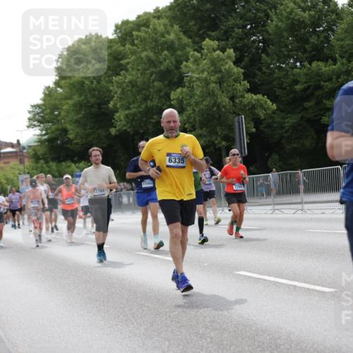 29.06.2025 - hella hamburg halbmarathon Jannik Wohlers http://msf.ph/oto/8276572 29.06.2025 10:34:27 Lombardsbrücke 2355, 3130, 4884, 5453, 6310, 6335, 6379, 6397, 6843, 7020, 7299, 8369, 8793, 9122, 9248, 9448, 9514, 10464, 10606, 11122, 11245, 11646, 12019, 12164, 12236, 12382, 12555, 12764, 13311, 13416, 13471, 13473, 14273, 14527, 15310, 15380, 15477, 15488, 15732, 15984, 16471, 17412, 18892 meine-sportfotos.de
