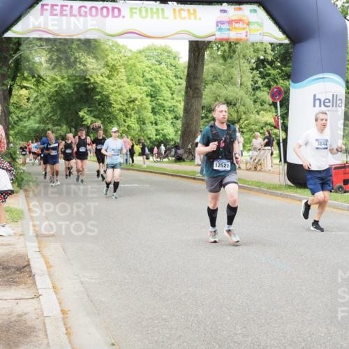 29.06.2025 - hella hamburg halbmarathon MichiJ http://msf.ph/oto/8276673 29.06.2025 10:57:03 Zwischen KM18-KM19 3844, 9663, 10700, 11780, 12521 meine-sportfotos.de